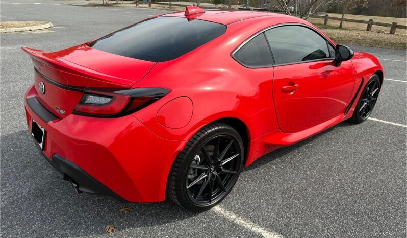 								2023 Toyota GR86 Premium full									