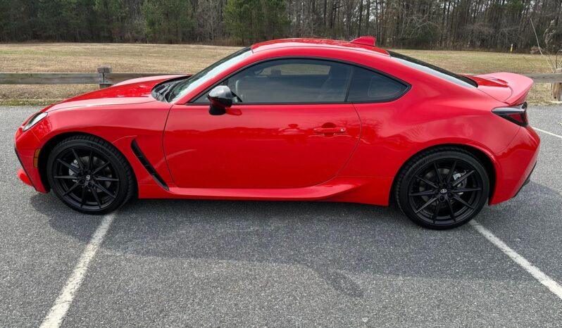 								2023 Toyota GR86 Premium full									