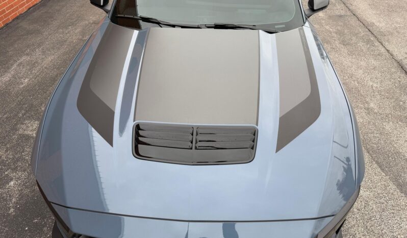 								2024 Ford Mustang Dark Horse full									