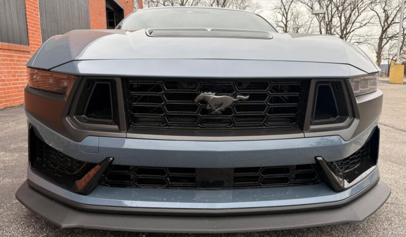 								2024 Ford Mustang Dark Horse full									