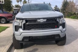 										2024 Chevrolet Silverado 1500 Crew Cab RST full									