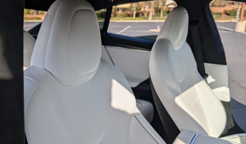 								2022 Tesla Model S Plaid full									