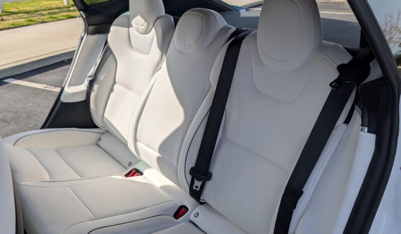 								2022 Tesla Model S Plaid full									