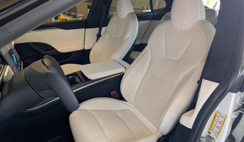 								2022 Tesla Model S Plaid full									