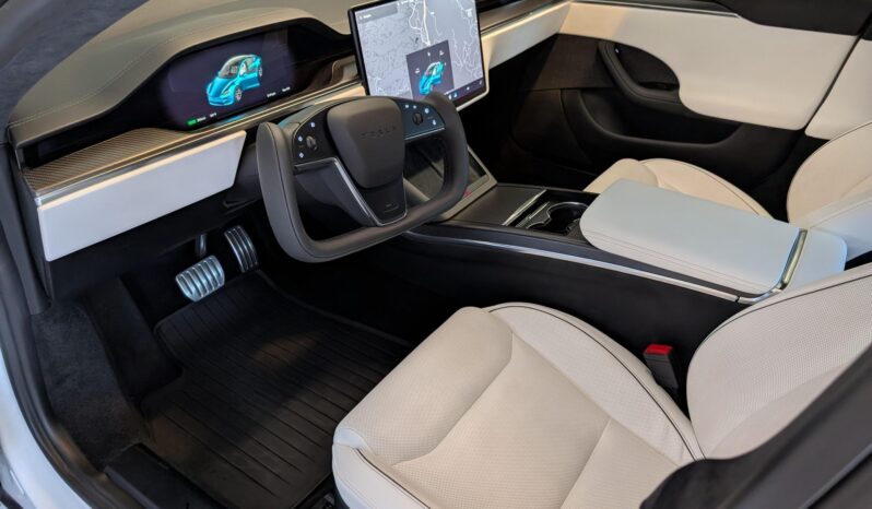 								2022 Tesla Model S Plaid full									