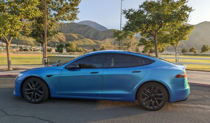 								2022 Tesla Model S Plaid full									