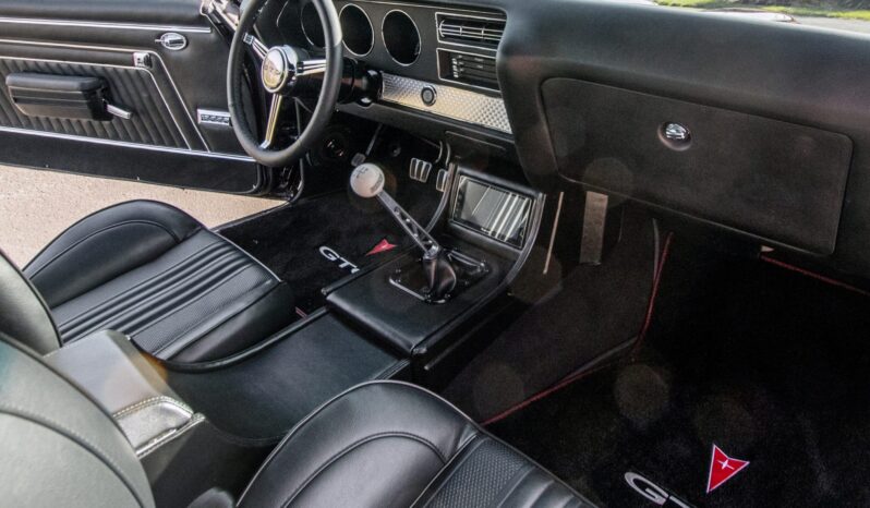 								1970 Pontiac GTO Hardtop Coupe 6-Speed full									