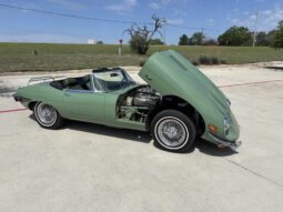 										1971 Jaguar XKE Series II Roadster full									