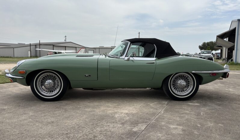 								1971 Jaguar XKE Series II Roadster full									