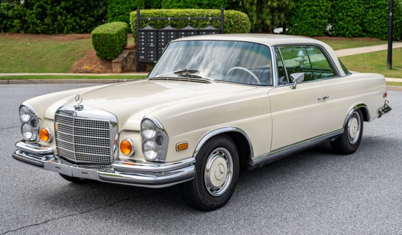 								1971 Mercedes-Benz 280SE 3.5 Coupe full									