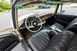 										1971 Mercedes-Benz 280SE 3.5 Coupe full									