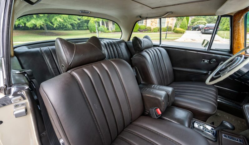 								1971 Mercedes-Benz 280SE 3.5 Coupe full									