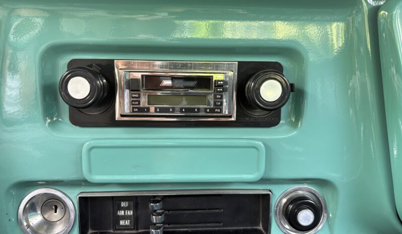 								1968 Chevrolet C10 Pickup full									