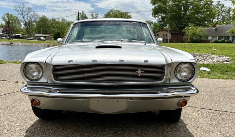 								1965 Ford Mustang Coupe 289 4-Speed full									