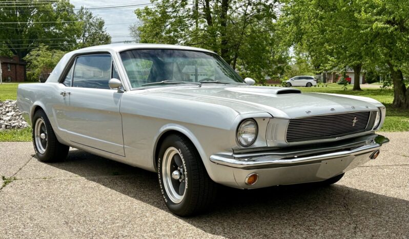 								1965 Ford Mustang Coupe 289 4-Speed full									
