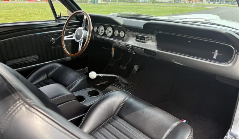 								1965 Ford Mustang Coupe 289 4-Speed full									