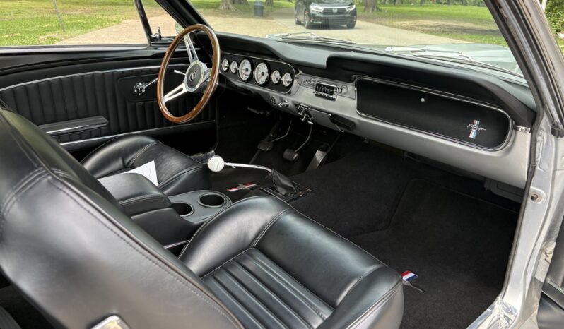 								1965 Ford Mustang Coupe 289 4-Speed full									