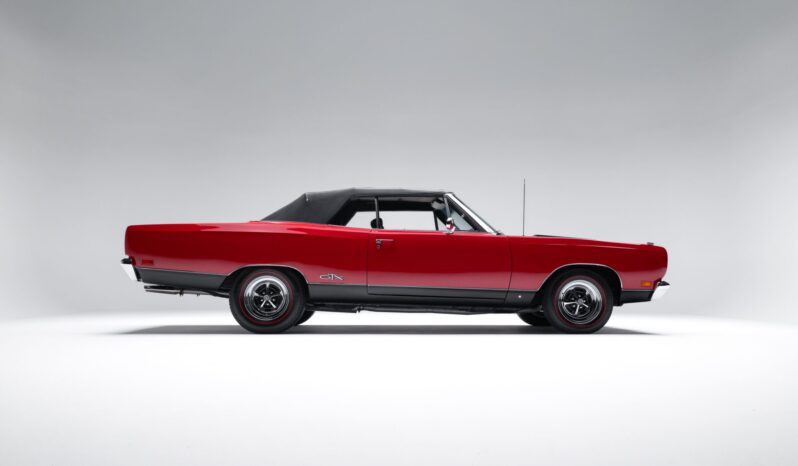 								1969 Plymouth GTX Convertible 4-Speed full									