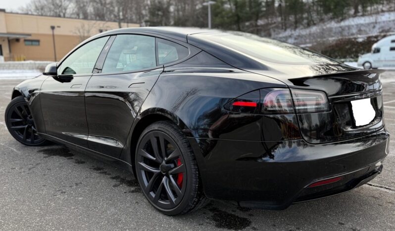 								2023 Tesla Model S Plaid full									