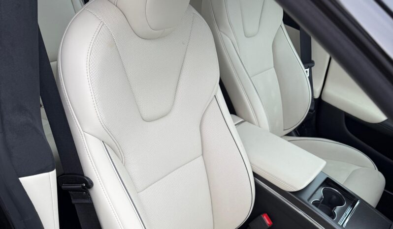 								2023 Tesla Model S Plaid full									