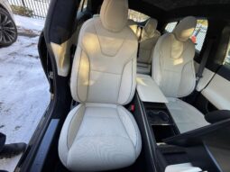 										2023 Tesla Model S Plaid full									