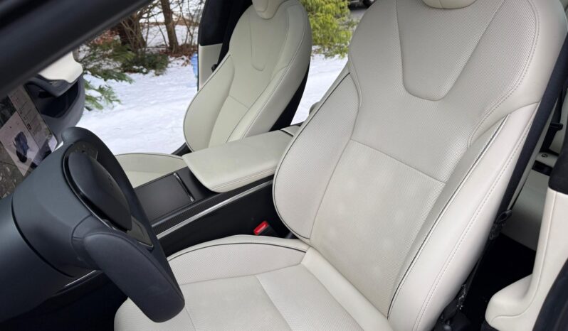 								2023 Tesla Model S Plaid full									