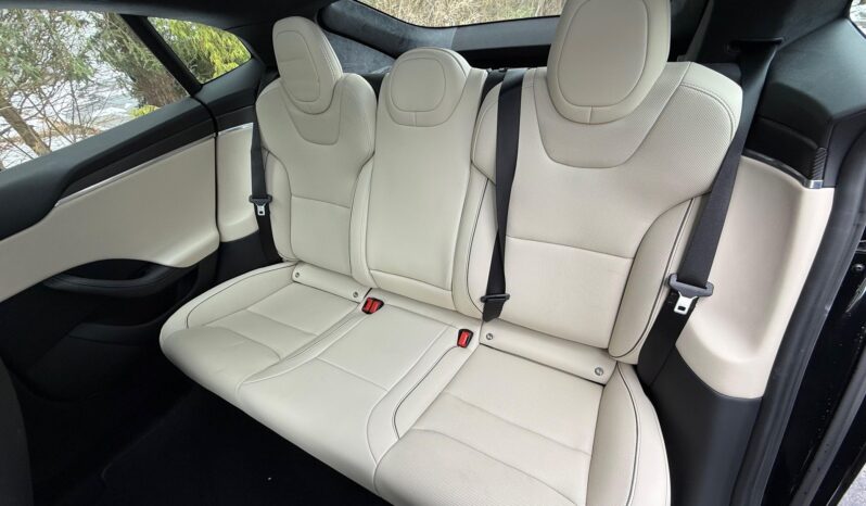 								2023 Tesla Model S Plaid full									
