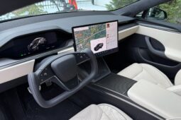 										2023 Tesla Model S Plaid full									