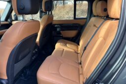 										2023 Land Rover Defender 110 V8 full									
