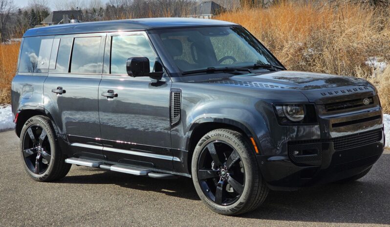 								2023 Land Rover Defender 110 V8 full									
