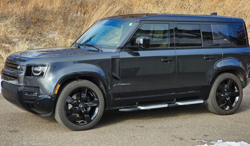 								2023 Land Rover Defender 110 V8 full									