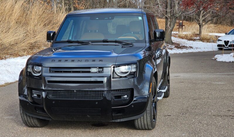 								2023 Land Rover Defender 110 V8 full									