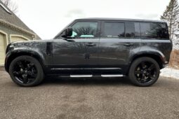 										2023 Land Rover Defender 110 V8 full									