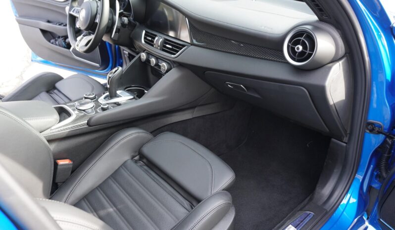 								2023 Alfa Romeo Giulia Quadrifoglio full									