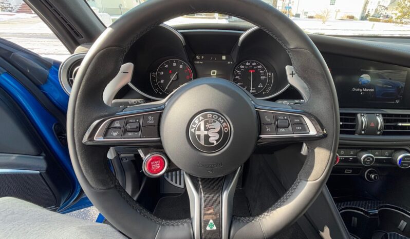 								2023 Alfa Romeo Giulia Quadrifoglio full									
