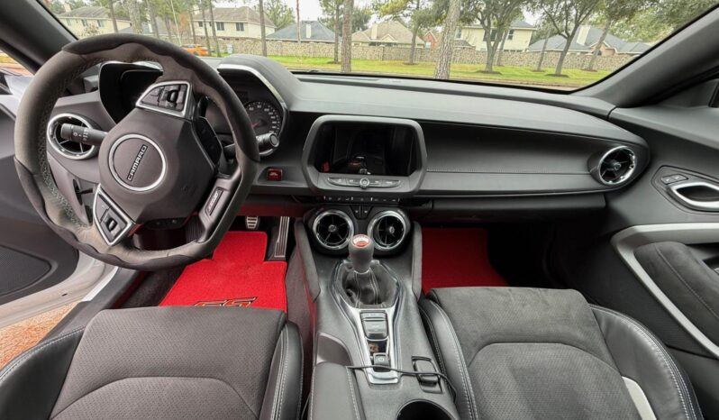 								2022 Chevrolet Camaro SS Coupe full									