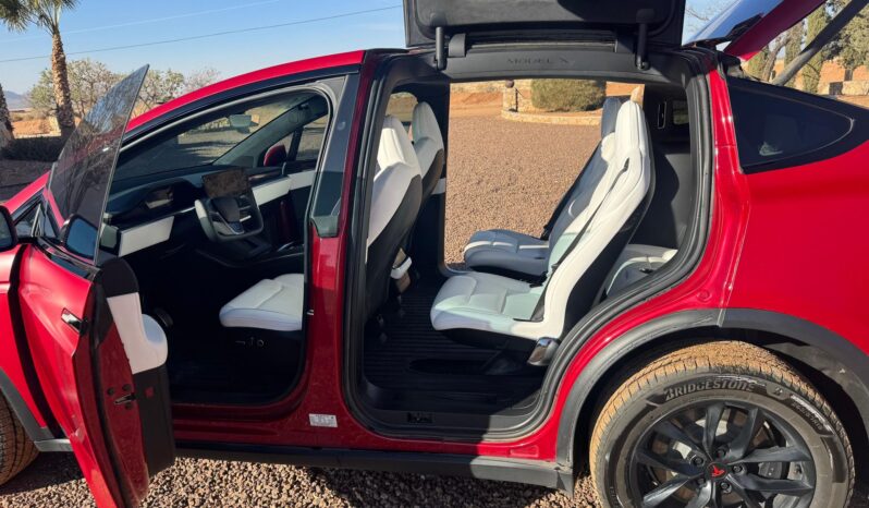 								2022 Tesla Model X Plaid full									