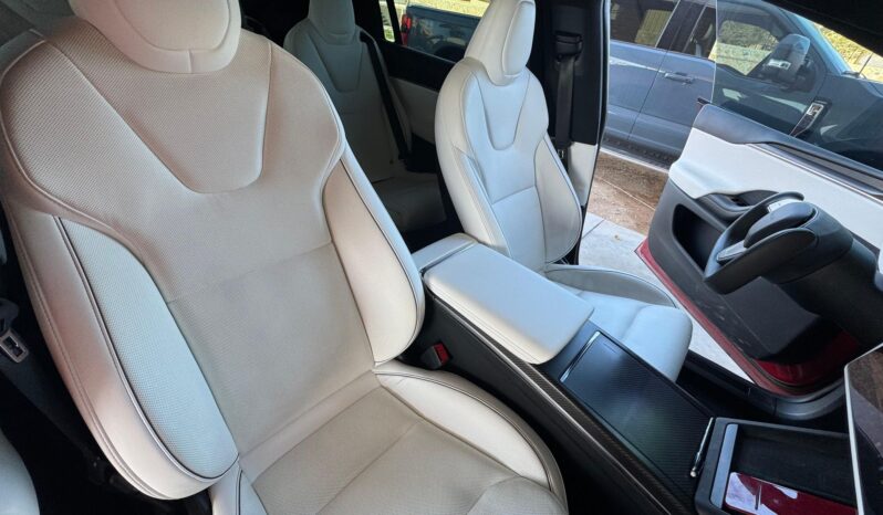 								2022 Tesla Model X Plaid full									