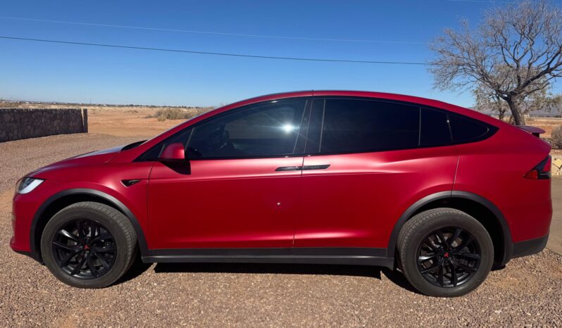 								2022 Tesla Model X Plaid full									