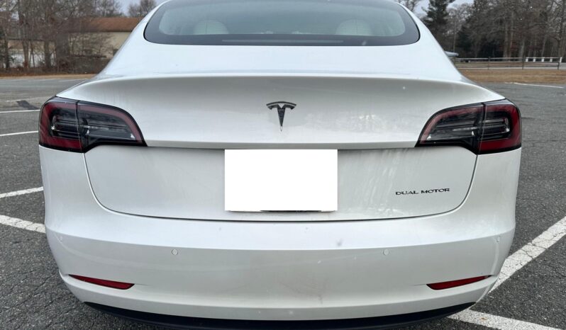 								2022 Tesla Model 3 Long Range AWD full									