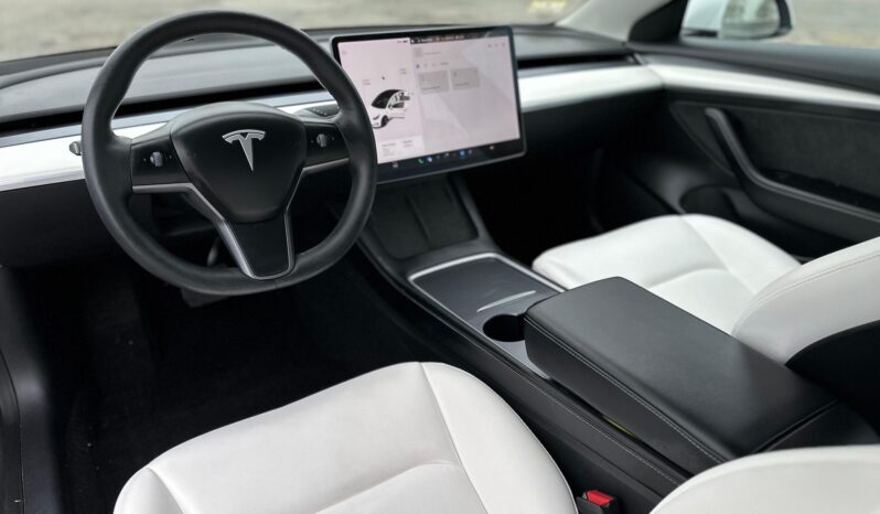 								2022 Tesla Model 3 Long Range AWD full									