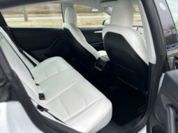 										2022 Tesla Model 3 Long Range AWD full									