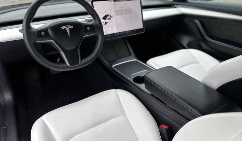 								2022 Tesla Model 3 Long Range AWD full									