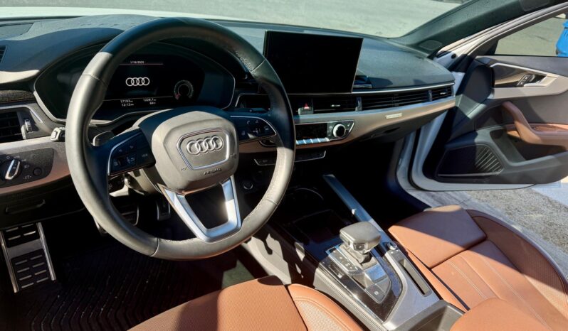 								2022 Audi A4 2.0T Quattro Sedan full									