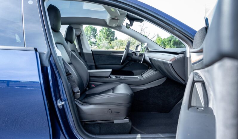 								2023 Tesla Model Y Long Range AWD full									