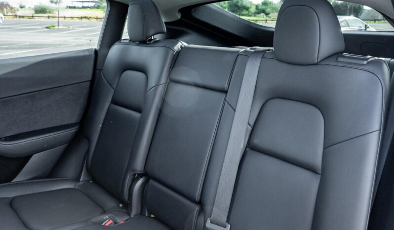 								2023 Tesla Model Y Long Range AWD full									