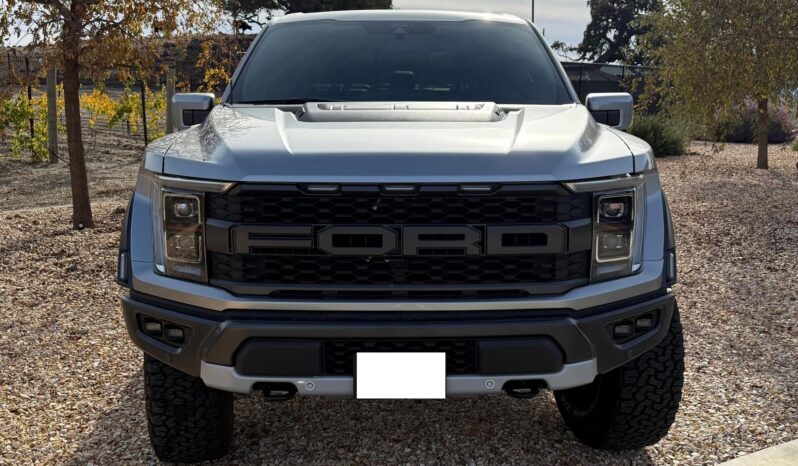 								2022 Ford F-150 Platinum 4×4 full									
