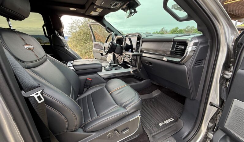 								2022 Ford F-150 Platinum 4×4 full									