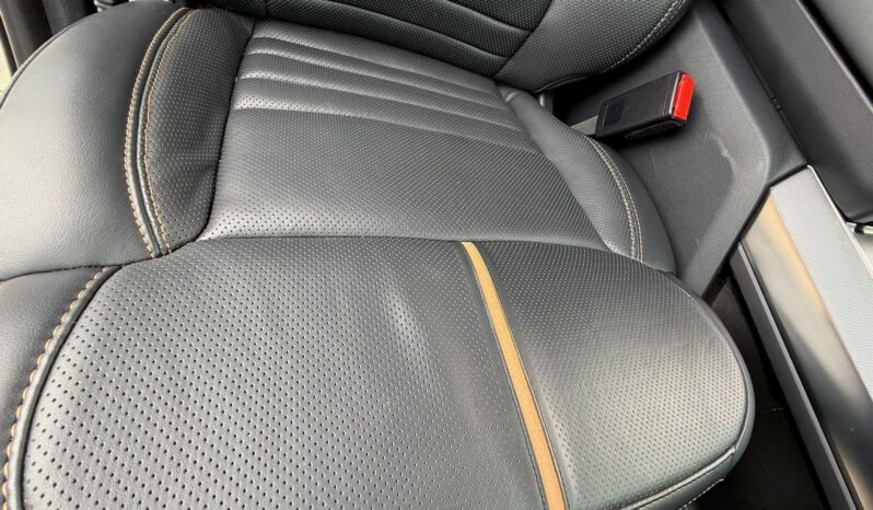 								2022 Ford F-150 Platinum 4×4 full									