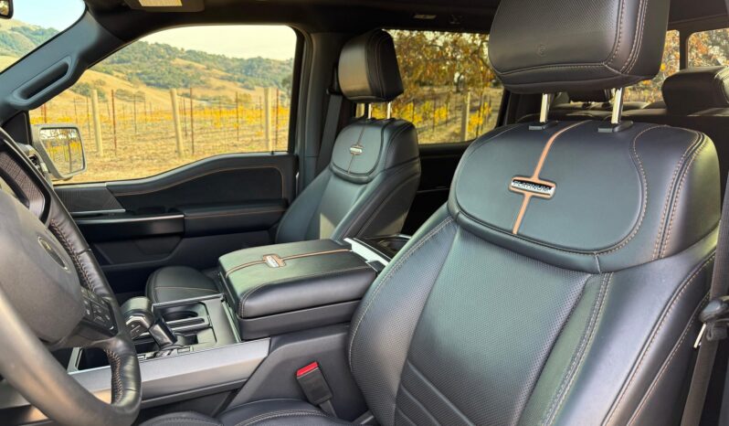 								2022 Ford F-150 Platinum 4×4 full									